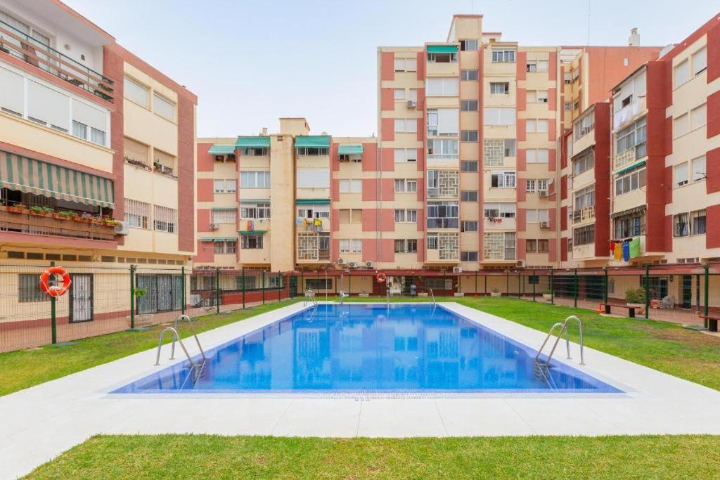 Love Home - Recien Reformado, Piscina, Playa A 10 Minutos, Centro A 5 Minutos Torremolinos Ngoại thất bức ảnh